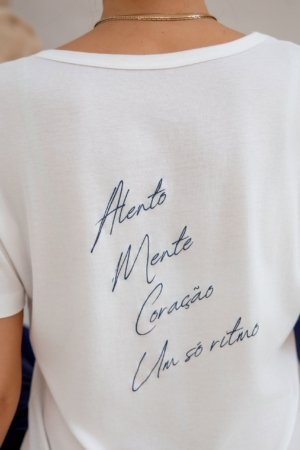 CAMISETA DECOTE V ALENTO